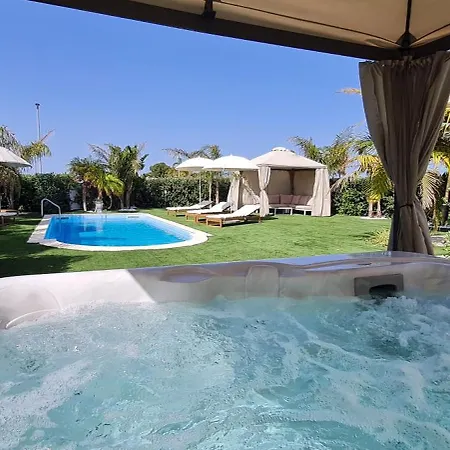 Gisira - Luxury Villa *